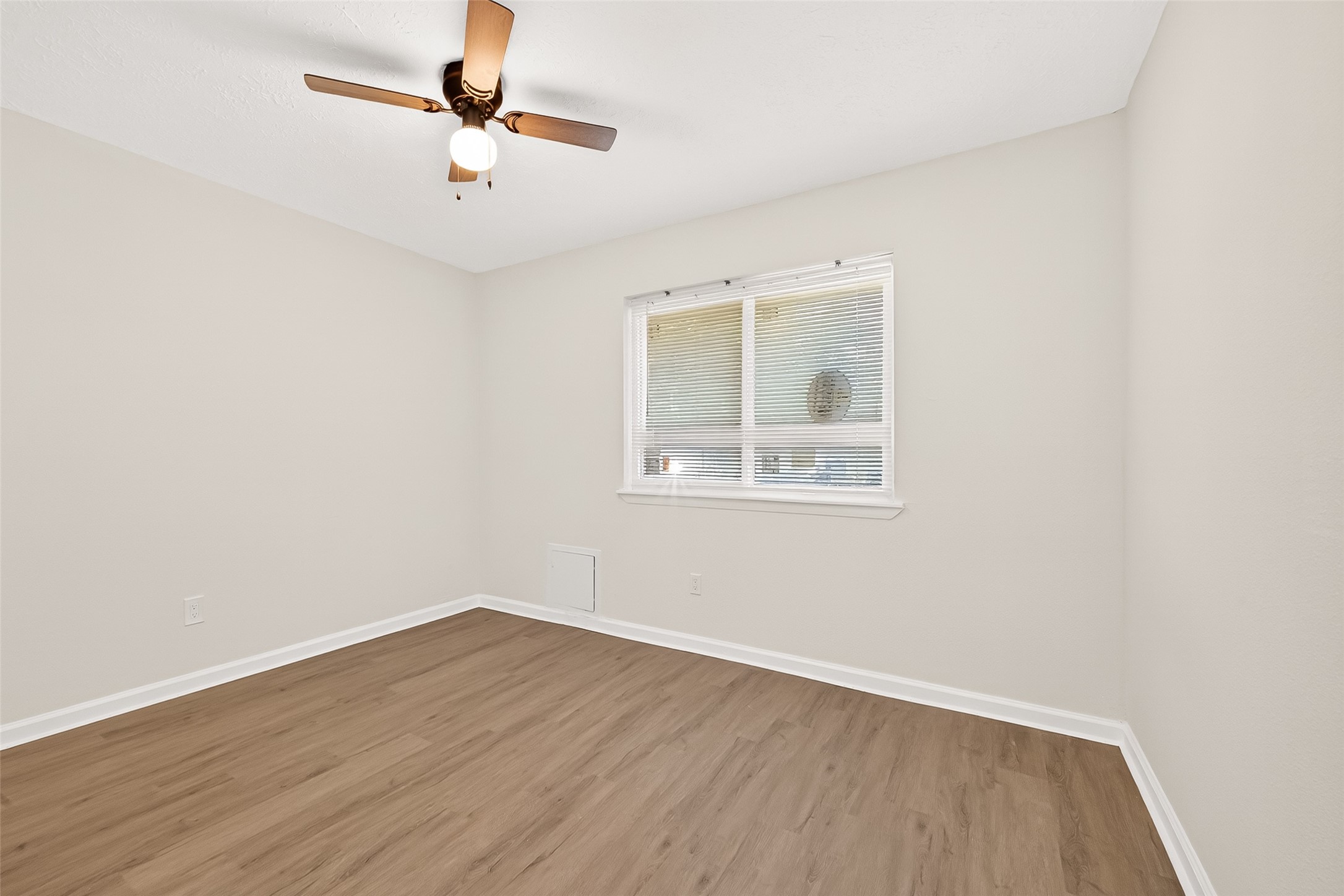 8306 Wayward Road Houston, TX 77064 - Photo 24 of 49
