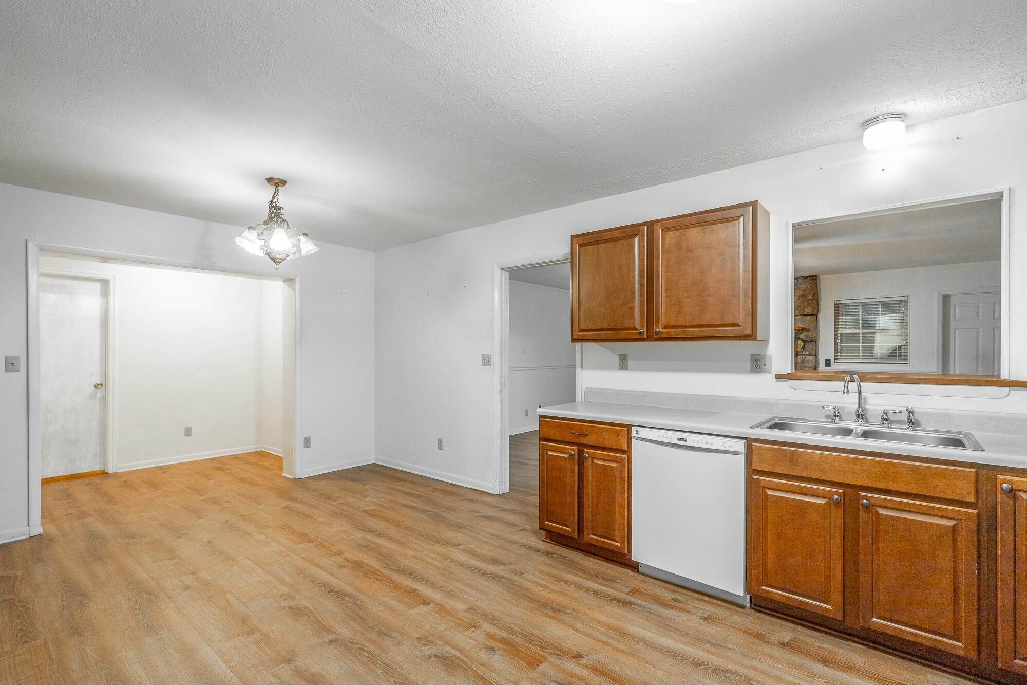 3700 Bill Jones Road Apison, TN 37302 - Photo 6 of 36 tempImageHL9uef