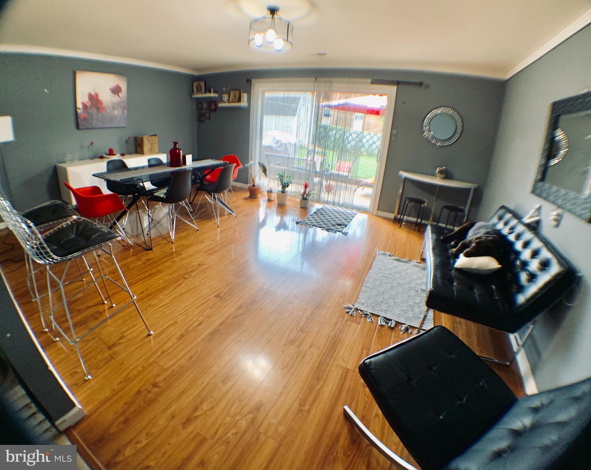 9927 Wingtip Road Philadelphia, PA 19115 - Photo 11 of 40 Family/Dining Room