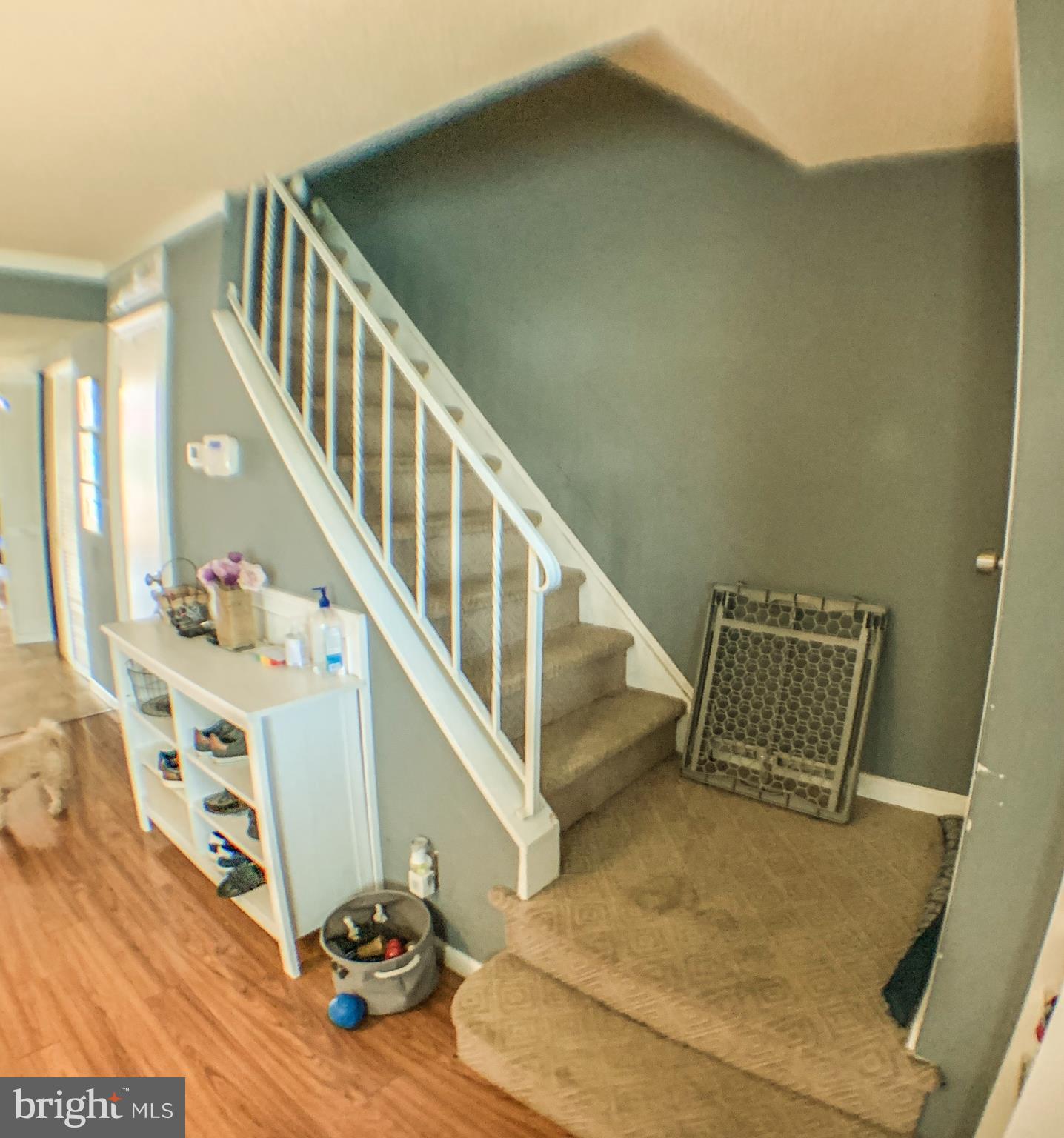 9927 Wingtip Road Philadelphia, PA 19115 - Photo 15 of 40 Stairway