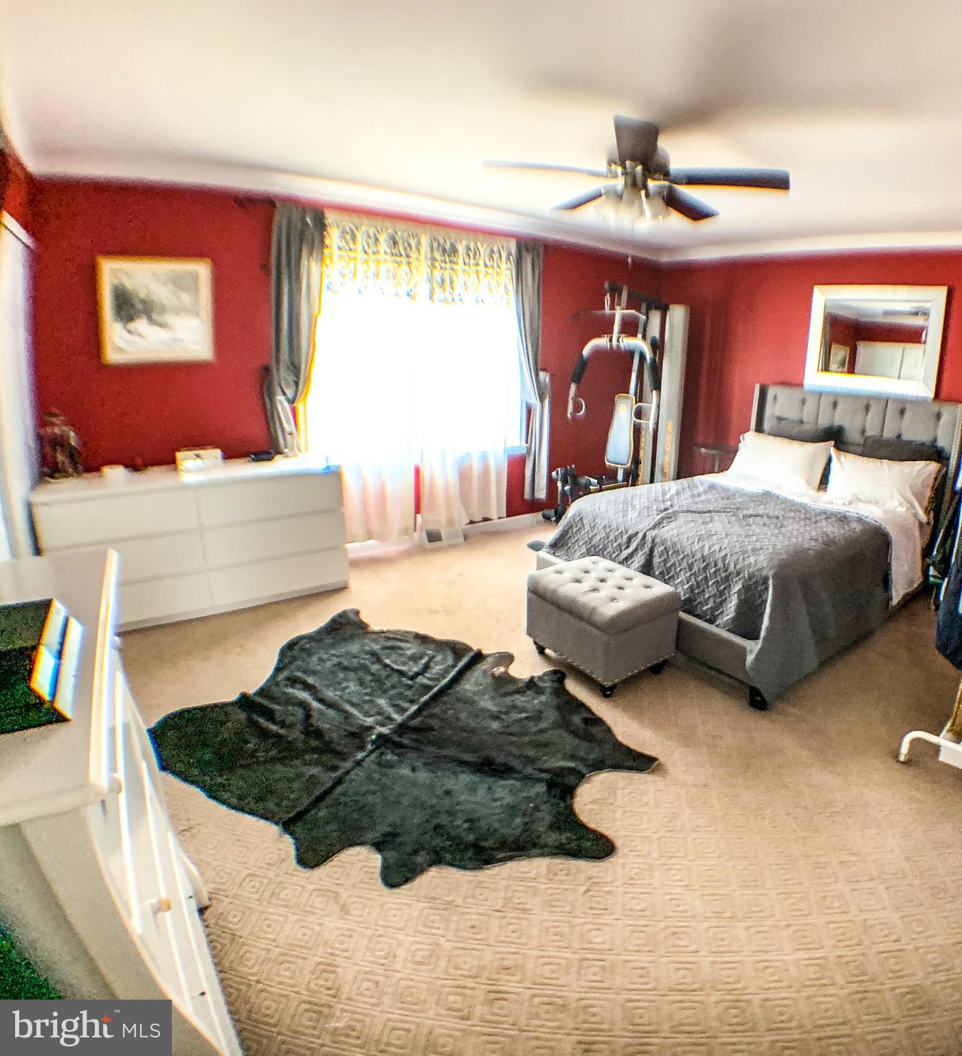9927 Wingtip Road Philadelphia, PA 19115 - Photo 18 of 40 Master Bedroom