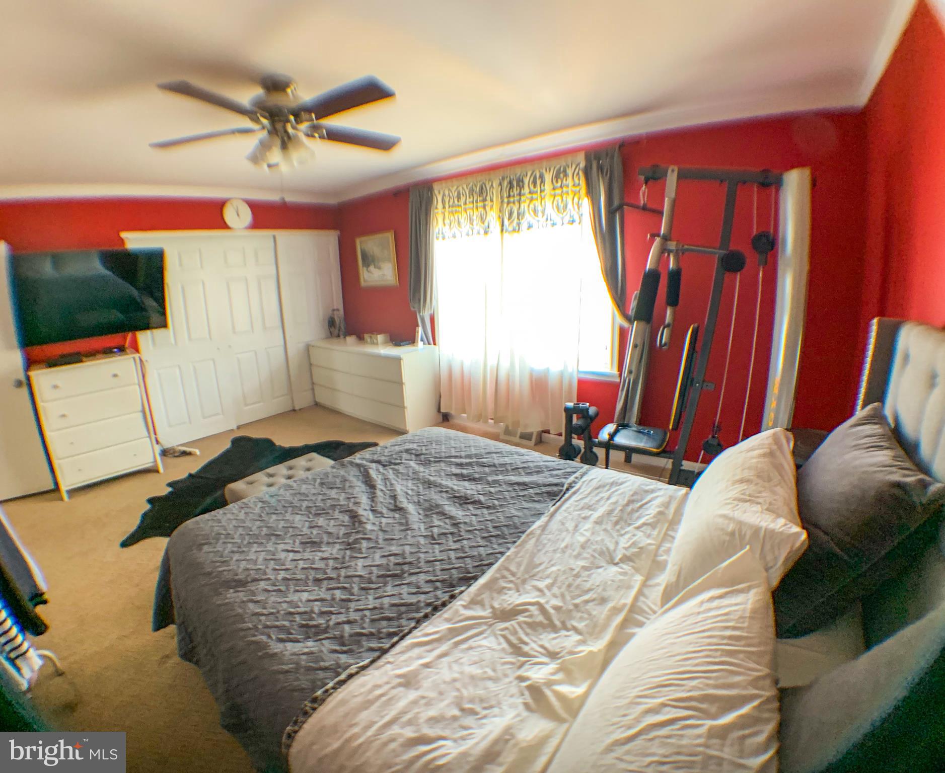 9927 Wingtip Road Philadelphia, PA 19115 - Photo 21 of 40 Master Bedroom