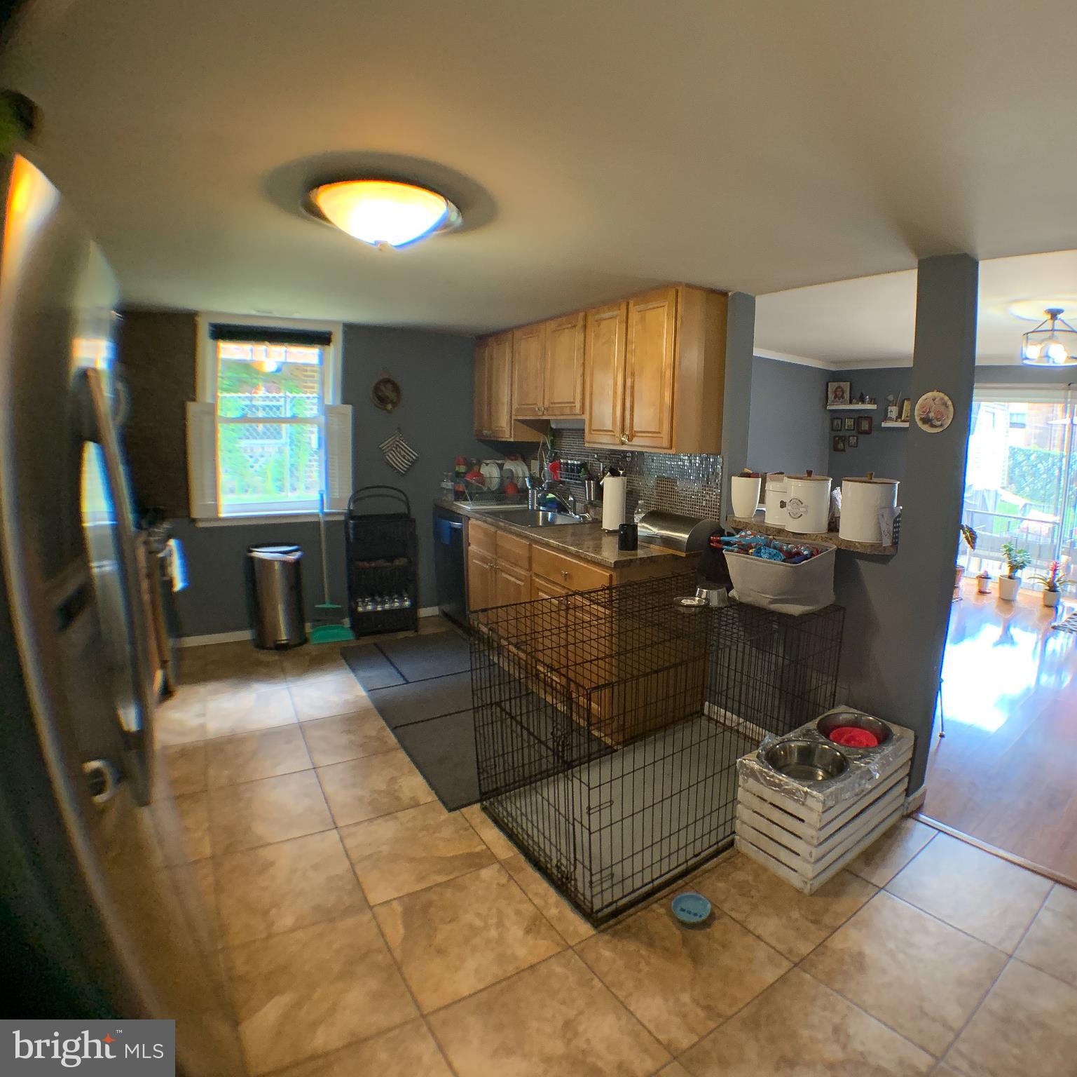 9927 Wingtip Road Philadelphia, PA 19115 - Photo 6 of 40 Kitchen