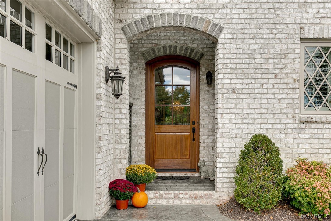 2400 Bel Crest Circle Midlothian, VA 23113 - Photo 5 of 46