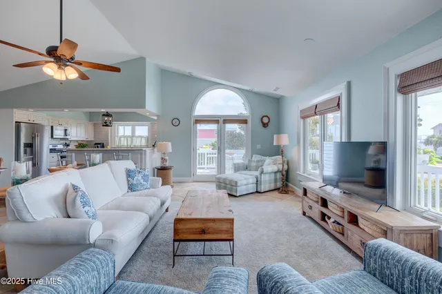 $1,264,000 | 205 E Avenue, Kure Beach, NC 28449