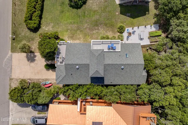 $1,264,000 | 205 E Avenue, Kure Beach, NC 28449