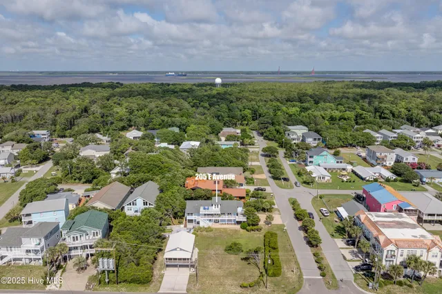 $1,264,000 | 205 E Avenue, Kure Beach, NC 28449