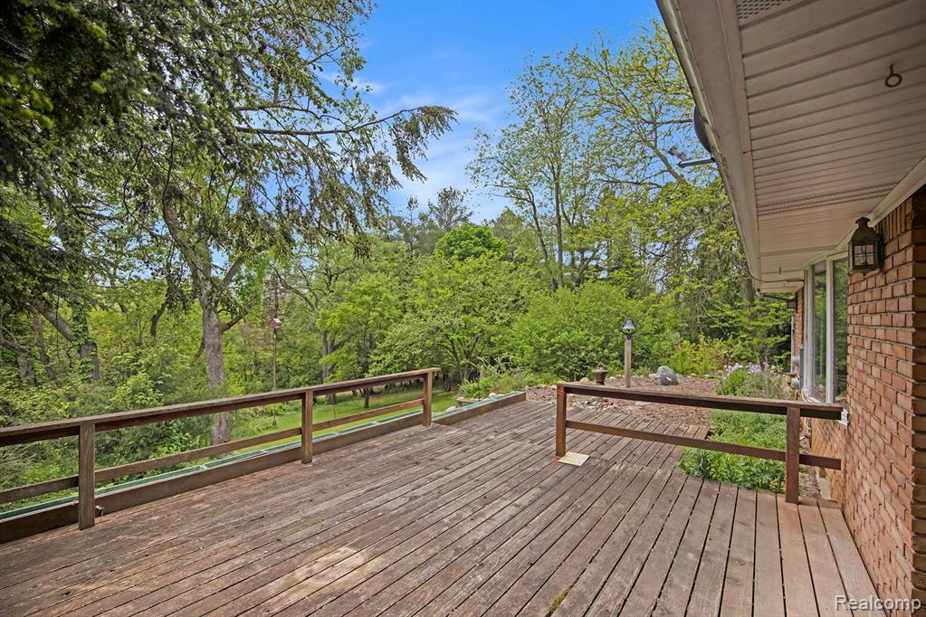 1120 East Buell Road Rochester, MI 48306 - Photo 20 of 27