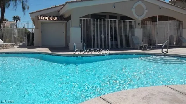 $1,250 | 855 North Stephanie Street, Unit 2725, Henderson, NV 89014