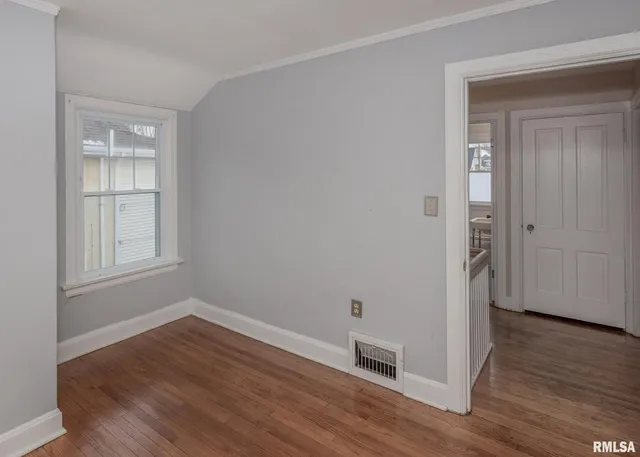 $200,000 | 2416 12th Street, Moline, IL 61265