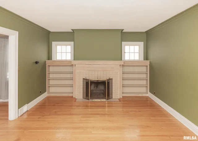 $200,000 | 2416 12th Street, Moline, IL 61265