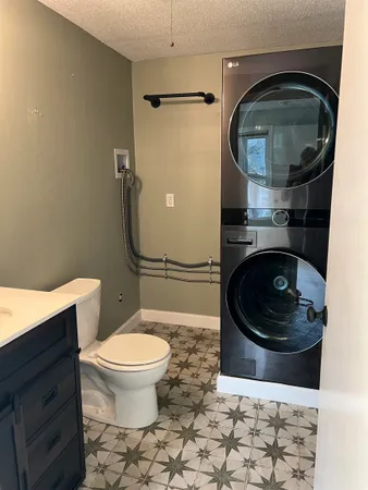 $2,800 | 81 Sentry Way, Merrimack, NH 03054