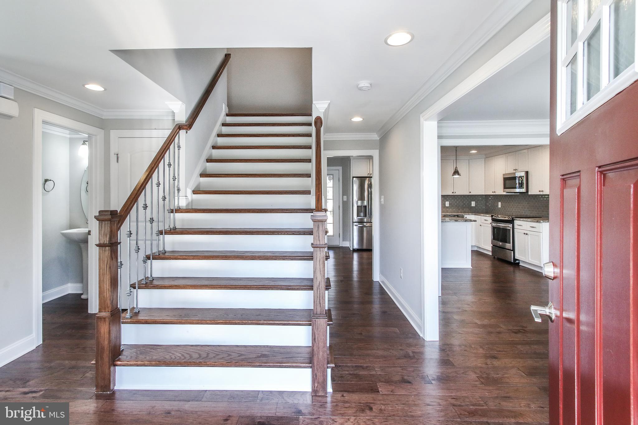 262 Bayard Road Lothian, MD 20711 - Photo 4 of 64 Foyer