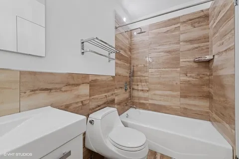 $549,000 | 512 North McClurg Court, Unit 2804, Chicago, IL 60611