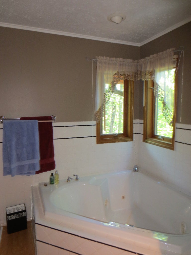 30 Stone House Road Lewisburg, WV 24901 - Photo 5 of 33 IMG_0689