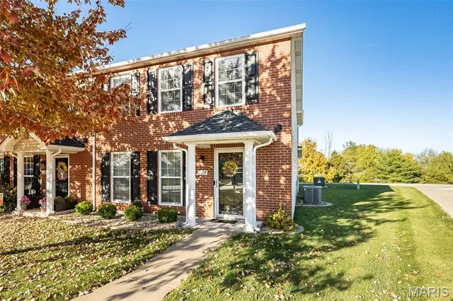 $265,000 | 324 Savannah Terrace, Wentzville, MO 63385