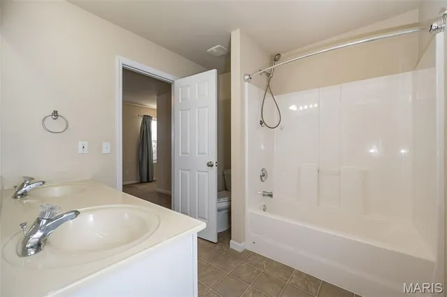 $265,000 | 324 Savannah Terrace, Wentzville, MO 63385