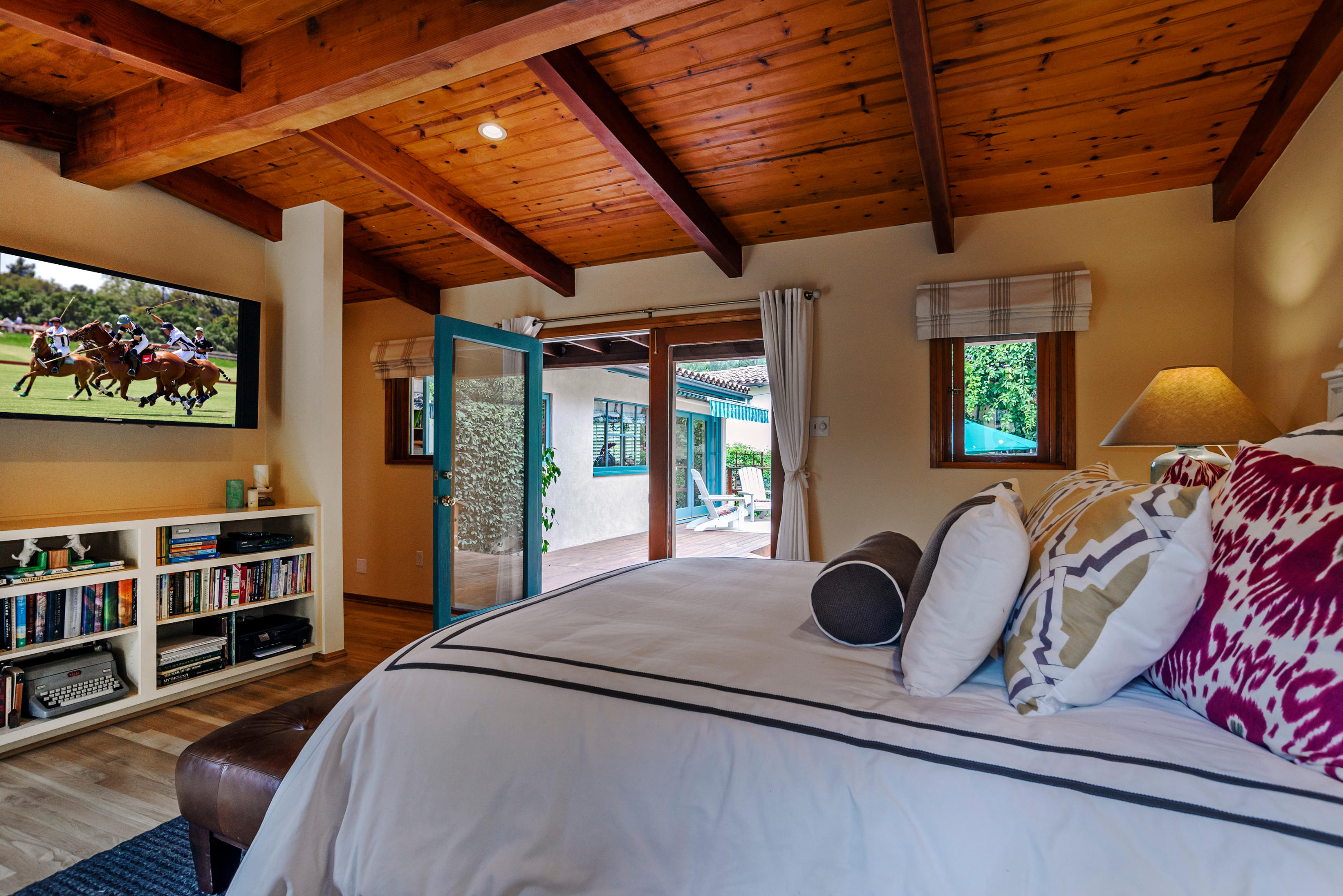 1216 Diana Road Santa Barbara, CA 93103 - Photo 10 of 13 DR10