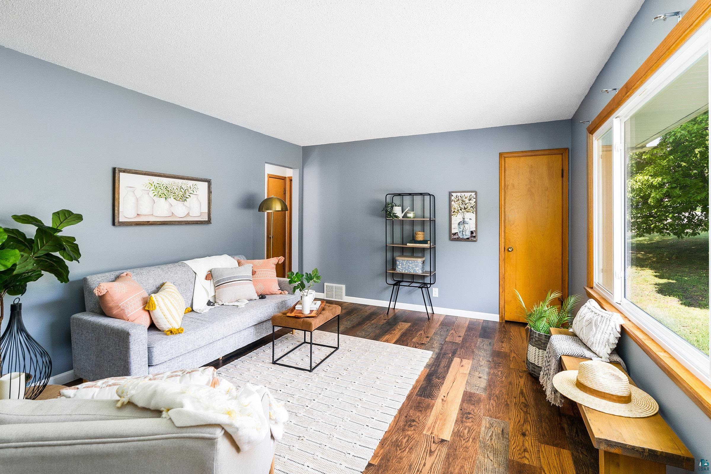 1602 Linzie Road Duluth, MN 55811 - Photo 4 of 29