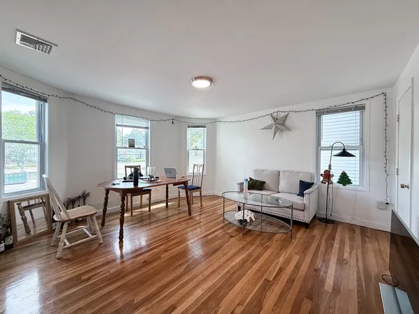 $3,750 | 803 Boylston Street, Unit B, Brookline, MA 02467