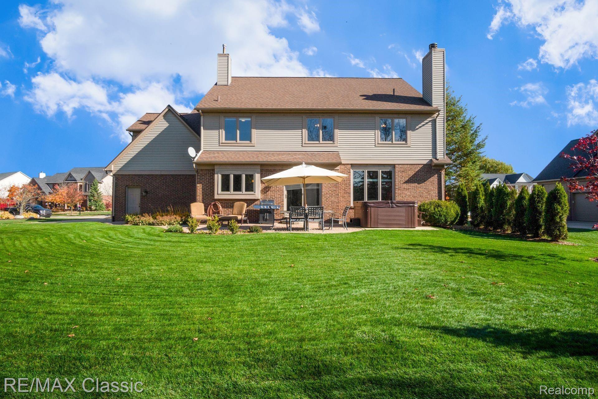 47886 Pavillon Road Canton, MI 48188 - Photo 30 of 31 30.jpg