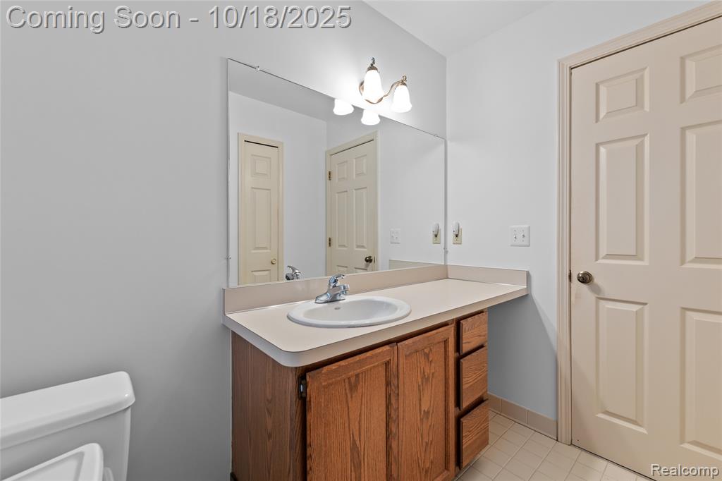 448 Streamview Court Rochester Hills, MI 48309 - Photo 27 of 40