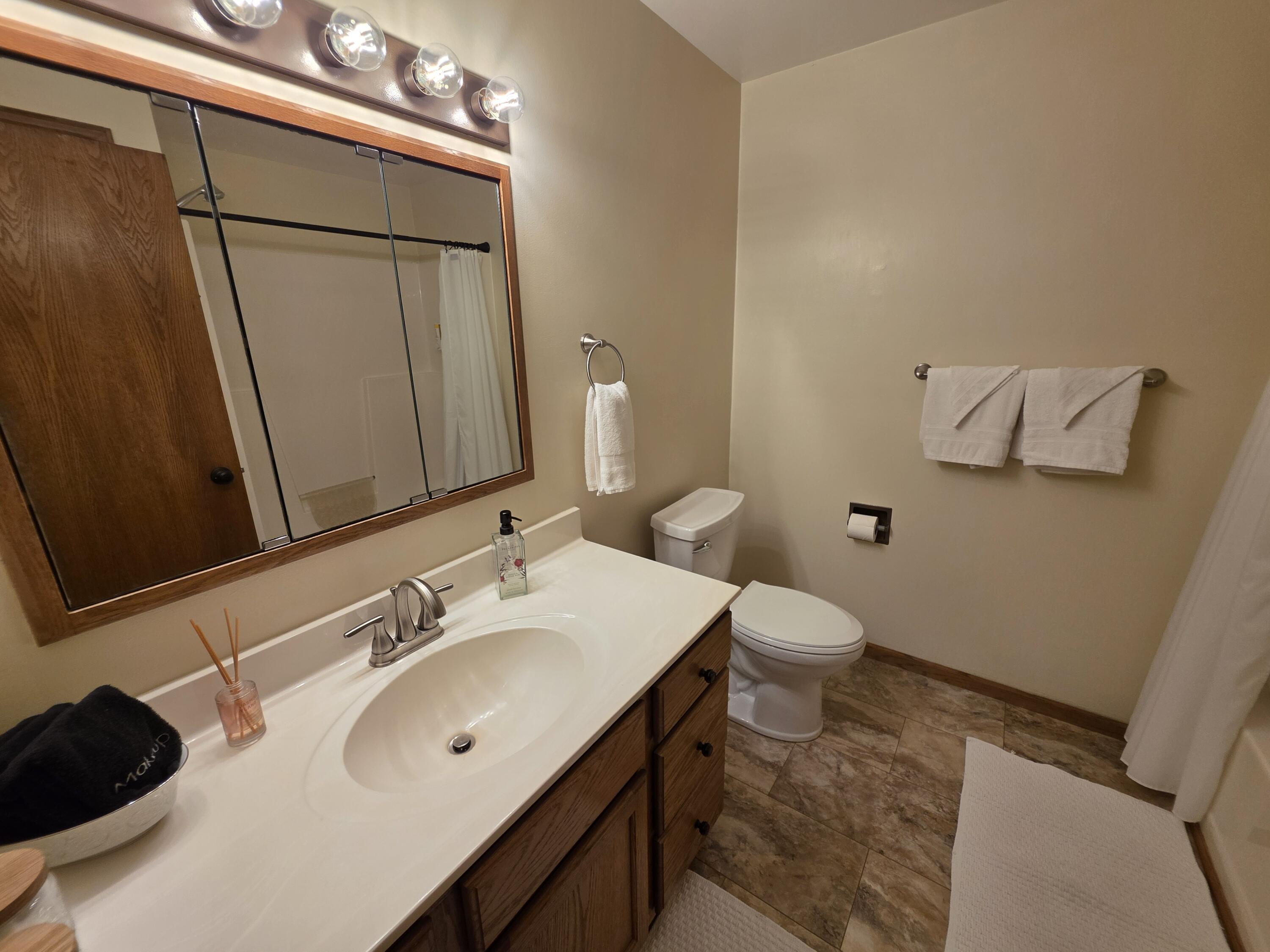 262 Highland Pike Road Harbor Springs, MI 49740 - Photo 9 of 25 20250925_140221