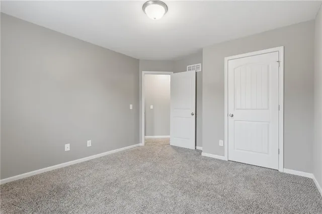 $390,000 | 1043 East 14th Street, Kearney, MO 64060