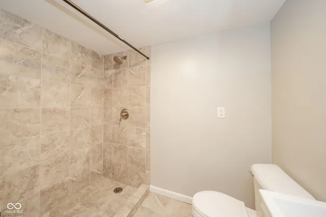 $385,000 | 4313 North Hartstrait Road, Bloomington, IN 47404