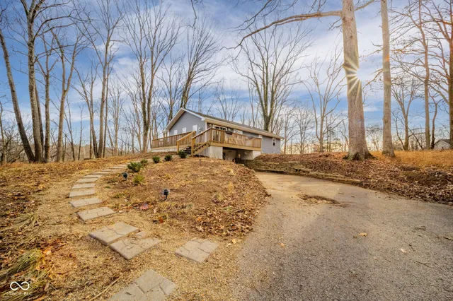 $385,000 | 4313 North Hartstrait Road, Bloomington, IN 47404