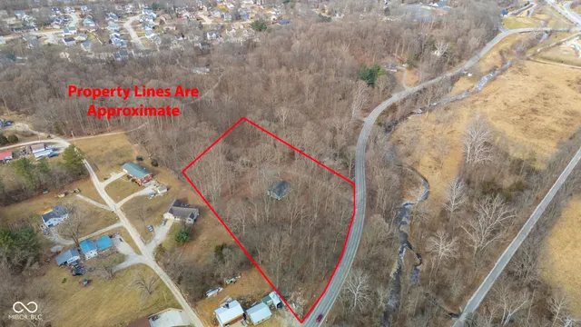 $385,000 | 4313 North Hartstrait Road, Bloomington, IN 47404