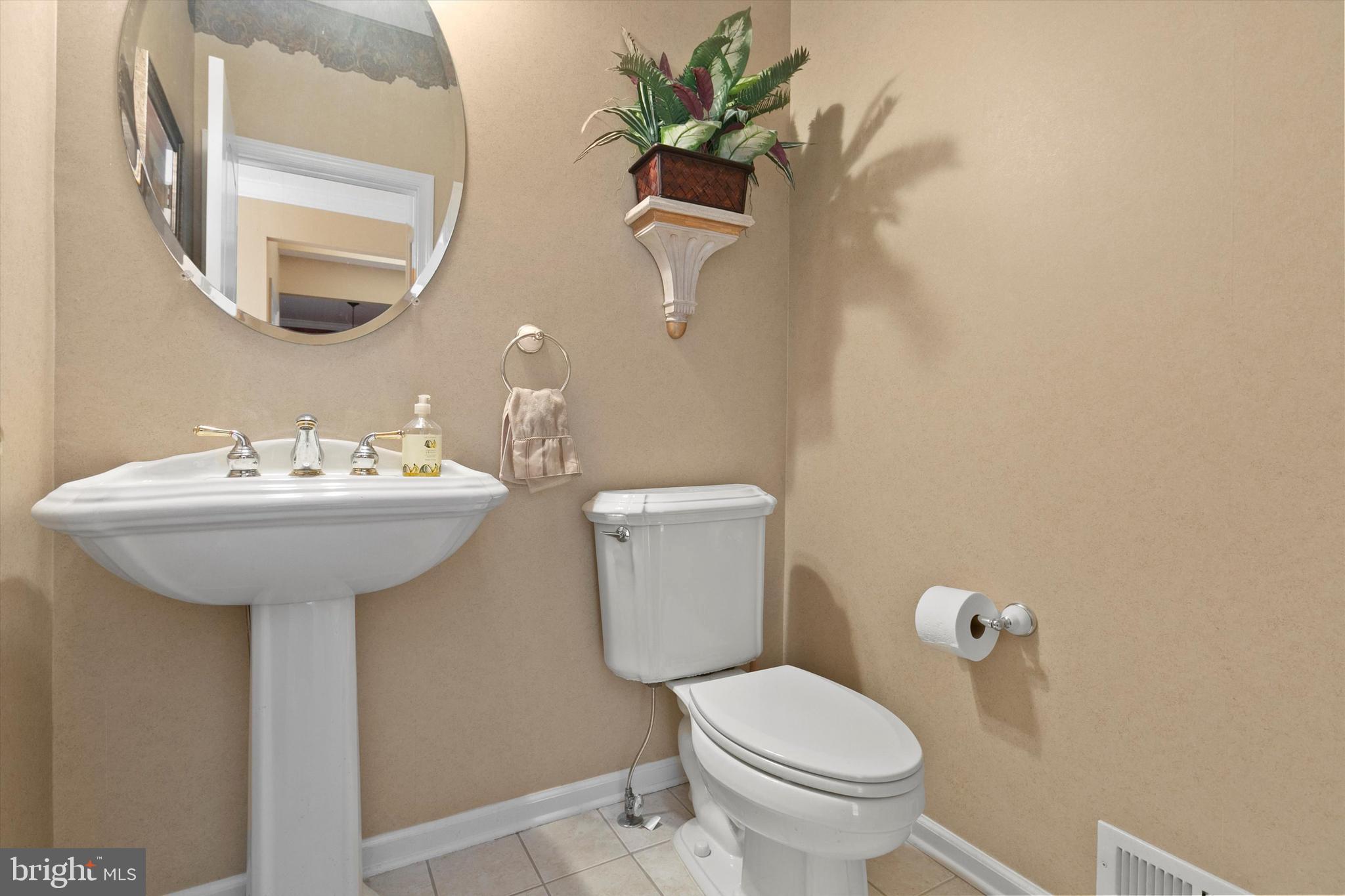 25 Creekside Trail Delran, NJ 08075 - Photo 15 of 34 Half Bath