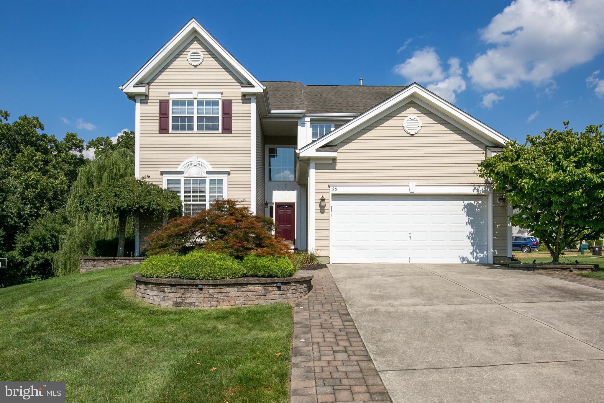 25 Creekside Trail Delran, NJ 08075 - Photo 2 of 34 Welcome to 25 Creekside Trail, Delran!