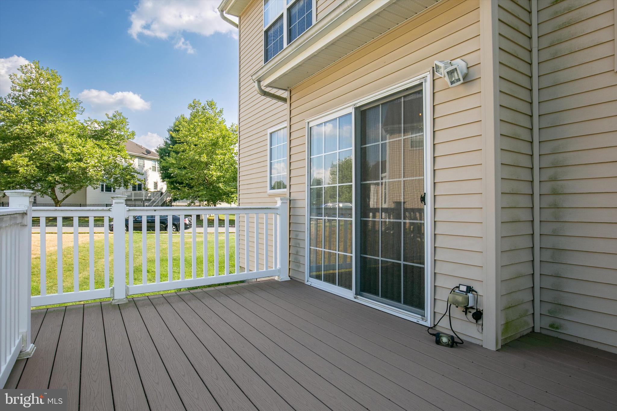 25 Creekside Trail Delran, NJ 08075 - Photo 30 of 34 Deck