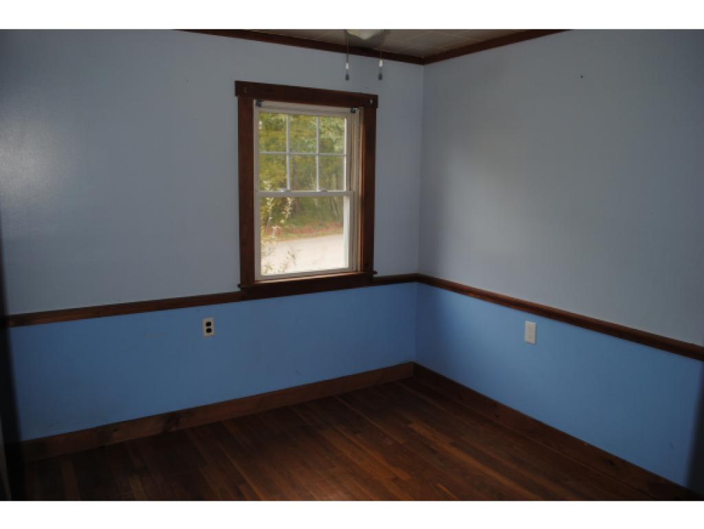 12 Sewell Road Rochester, NH 03868 - Photo 8 of 11