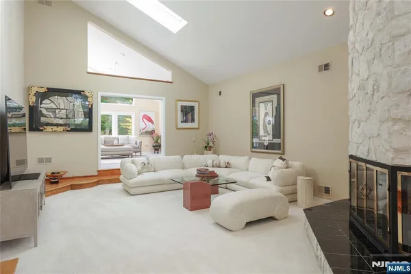 $1,485,000 | 8 Union Hill Road, Denville, NJ 07834