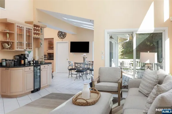 $1,485,000 | 8 Union Hill Road, Denville, NJ 07834