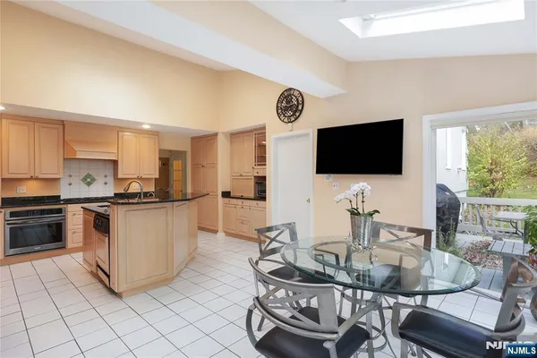 $1,485,000 | 8 Union Hill Road, Denville, NJ 07834