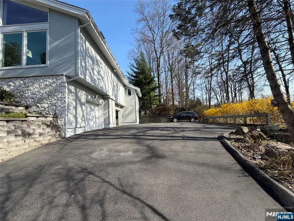 $1,485,000 | 8 Union Hill Road, Denville, NJ 07834
