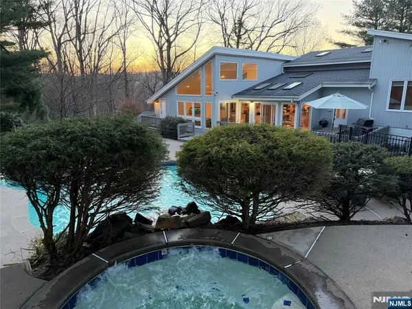 $1,485,000 | 8 Union Hill Road, Denville, NJ 07834