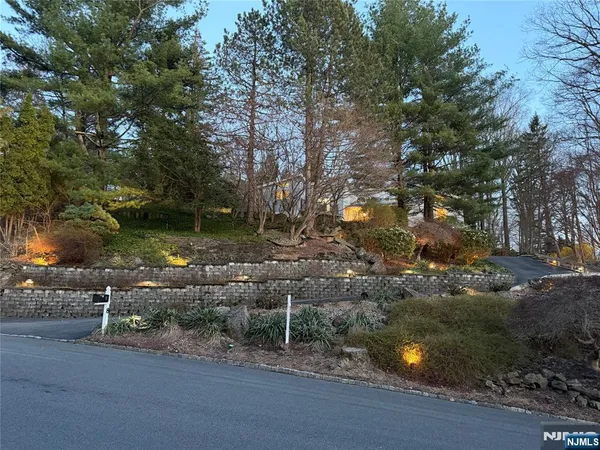 $1,485,000 | 8 Union Hill Road, Denville, NJ 07834