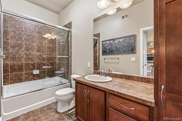 $2,300 | 10111 Inverness Main Street, Unit 315, Englewood, CO 80112