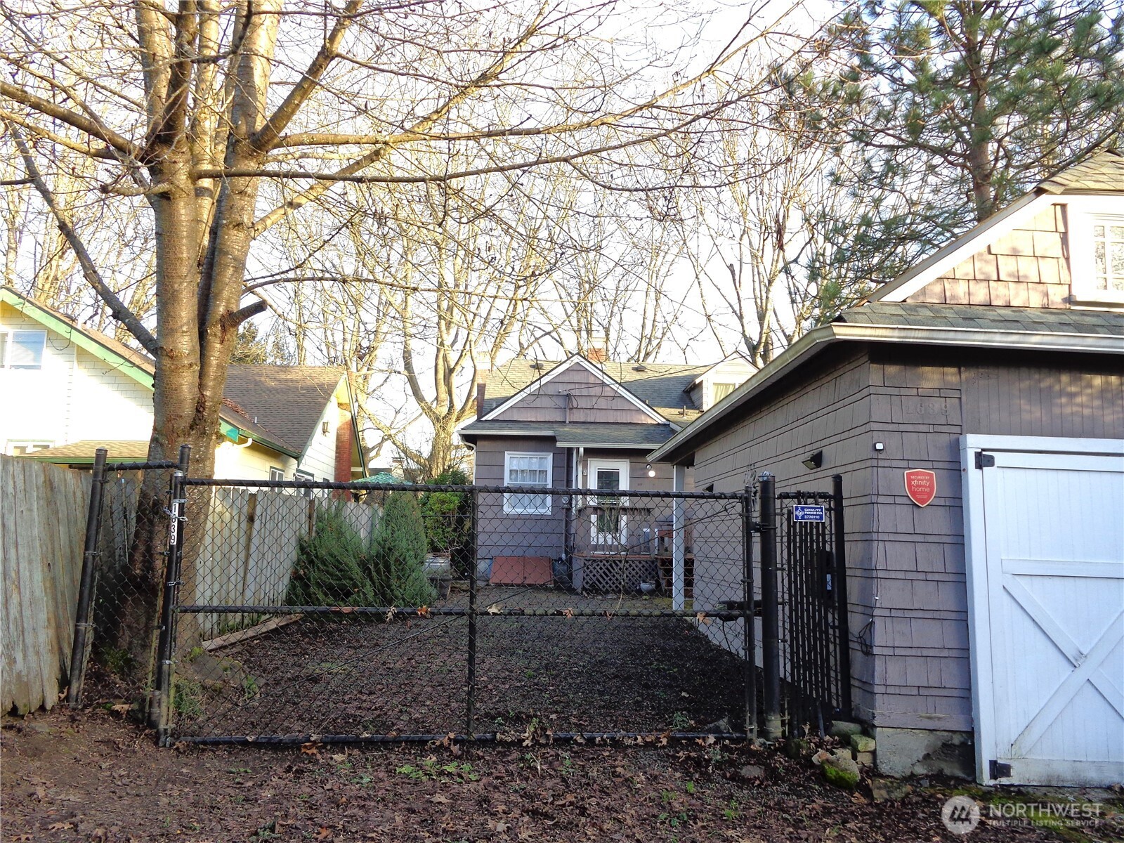 1639 22nd Avenue Longview, WA 98632 - Photo 35 of 35 a view of a house with a yard