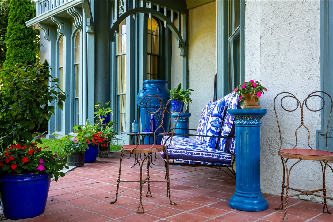 443 Bellevue Avenue Newport, RI 02840 - Photo 27 of 49