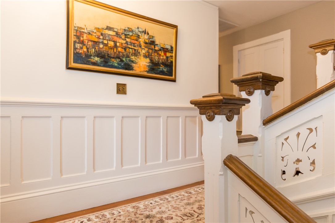 443 Bellevue Avenue Newport, RI 02840 - Photo 28 of 49