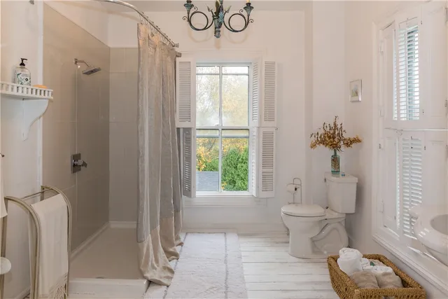 $80,000 | 443 Bellevue Avenue, Newport, RI 02840