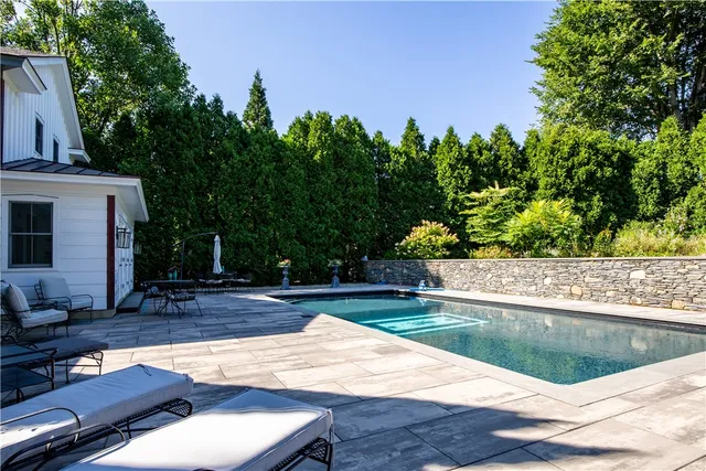 $80,000 | 443 Bellevue Avenue, Newport, RI 02840