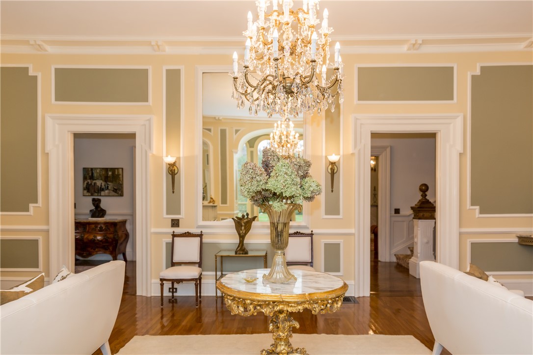 443 Bellevue Avenue Newport, RI 02840 - Photo 6 of 49 Formal Living Room