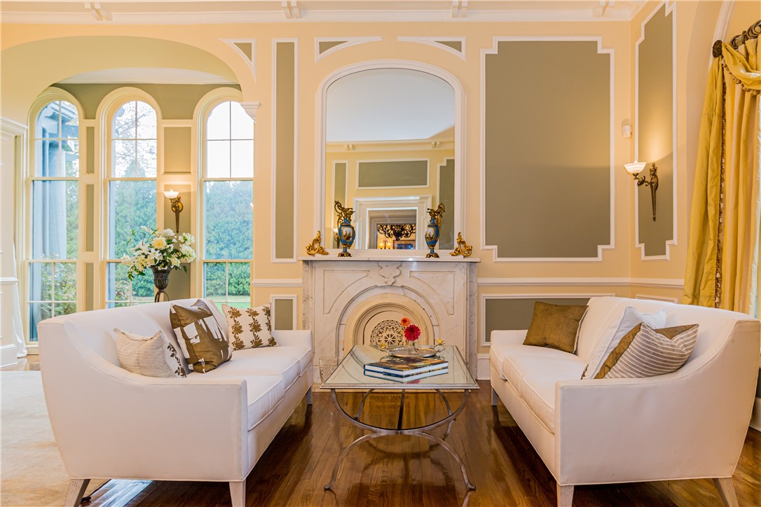 443 Bellevue Avenue Newport, RI 02840 - Photo 7 of 49