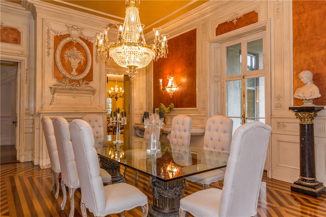 443 Bellevue Avenue Newport, RI 02840 - Photo 10 of 49 Formal Dining Room